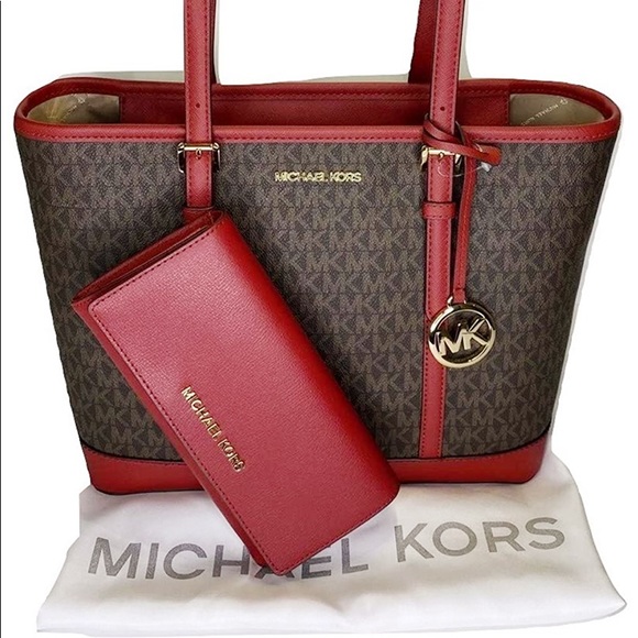 Michael Kors Handbags - 👜 SALE‼️ 💕-NWT Michael Kors Satchel&Wallet SET